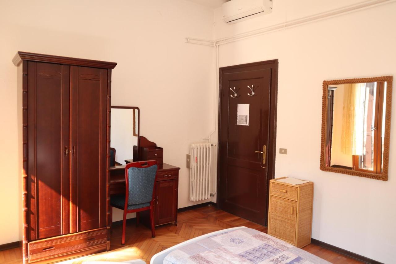 Couette-café Wu Giada Mestre