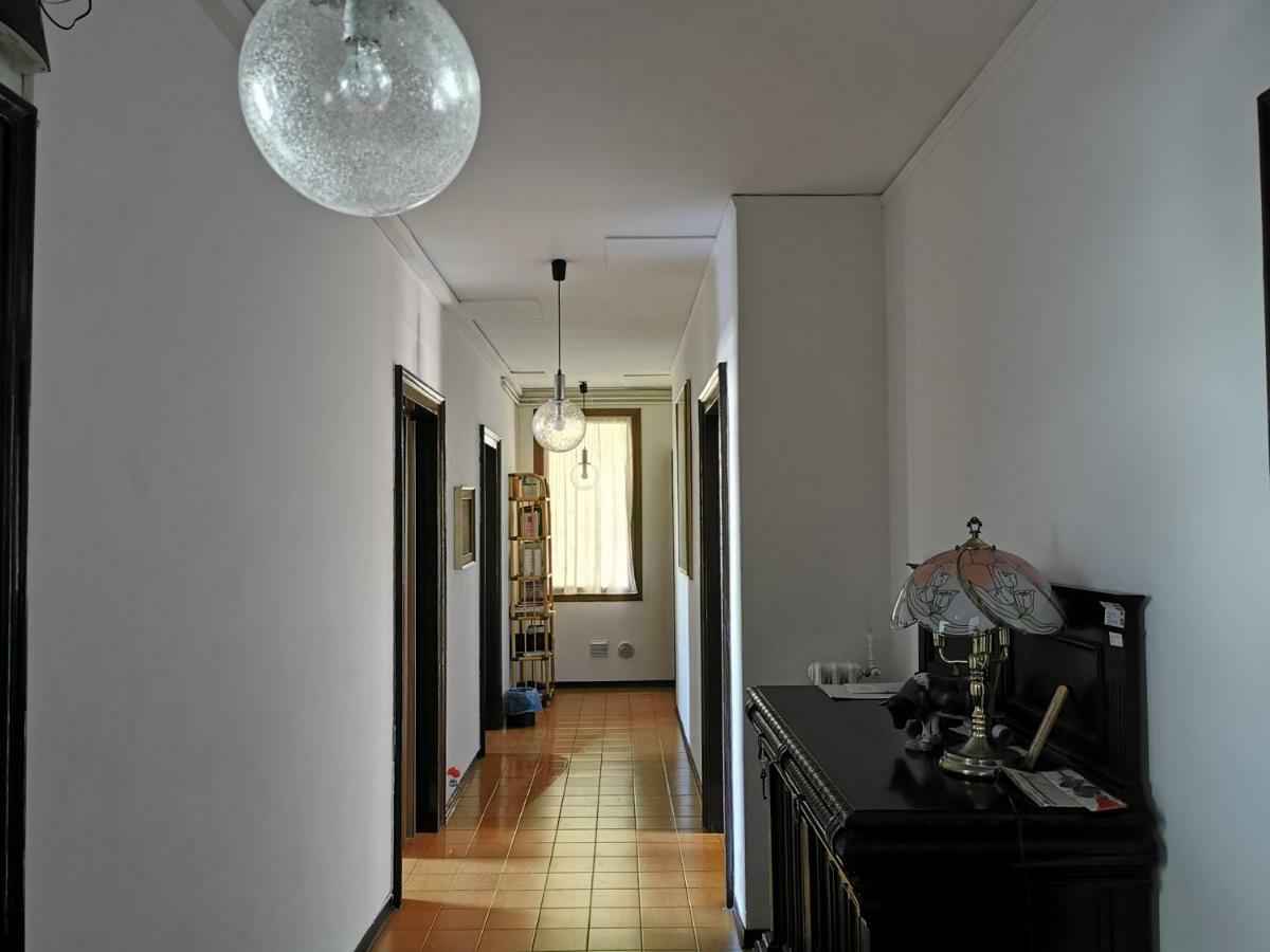 Couette-café Wu Giada Mestre